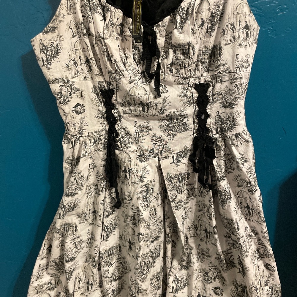 Pride prejudice and zombies hot topic dress